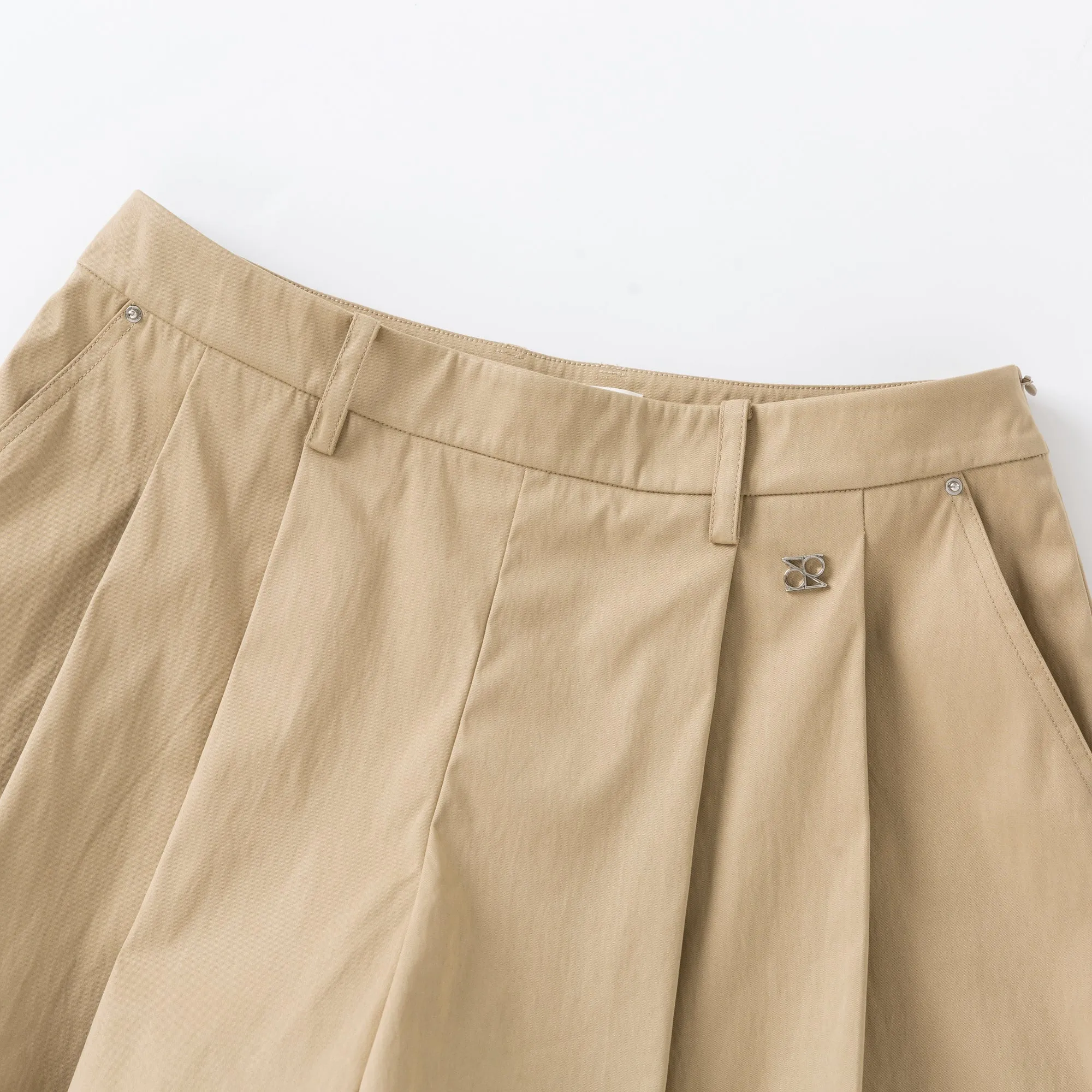 Khaki Low-waist Pleated Skorts