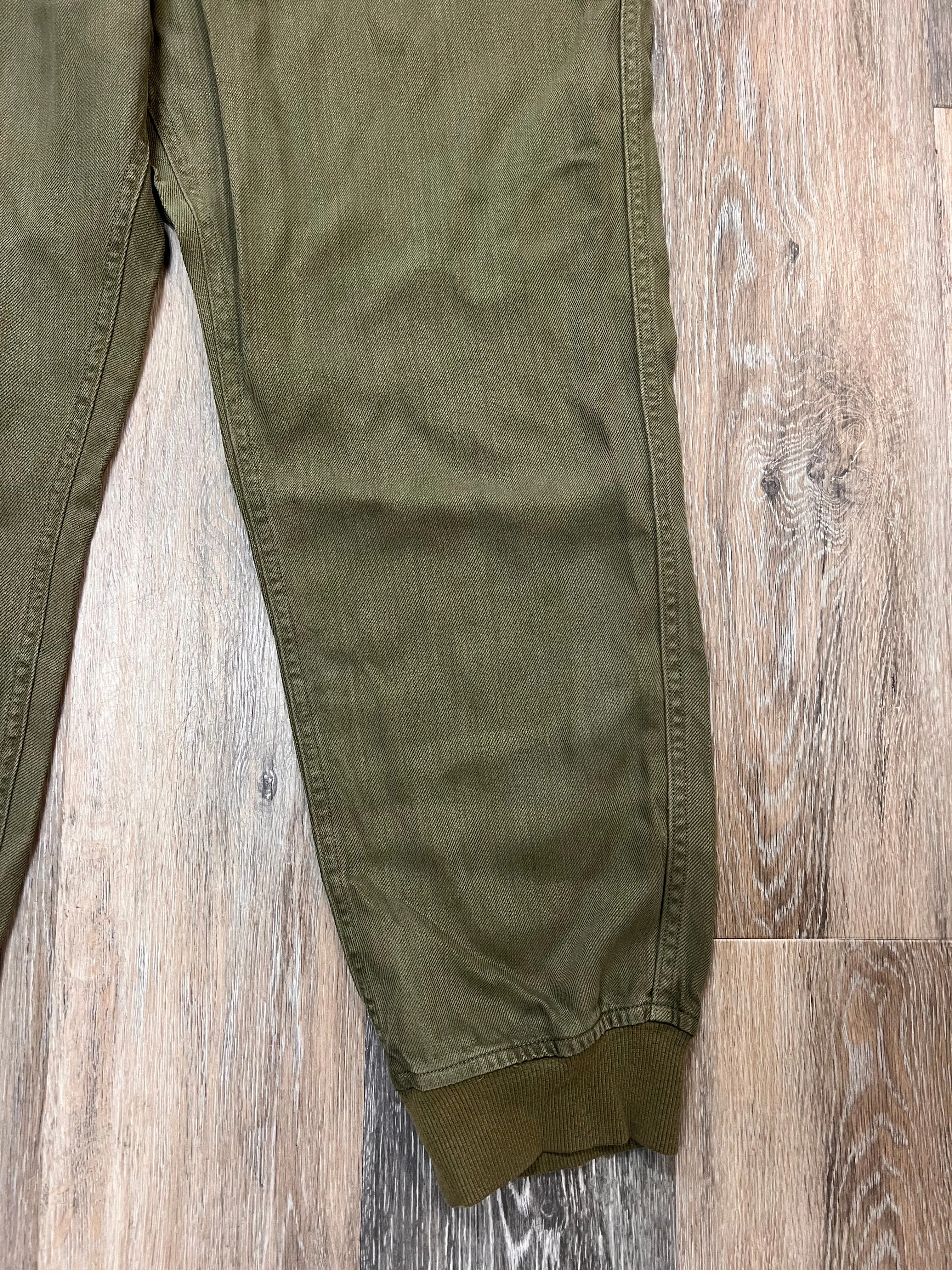 Pants Cargo & Utility By Dear John In Green, Size: L