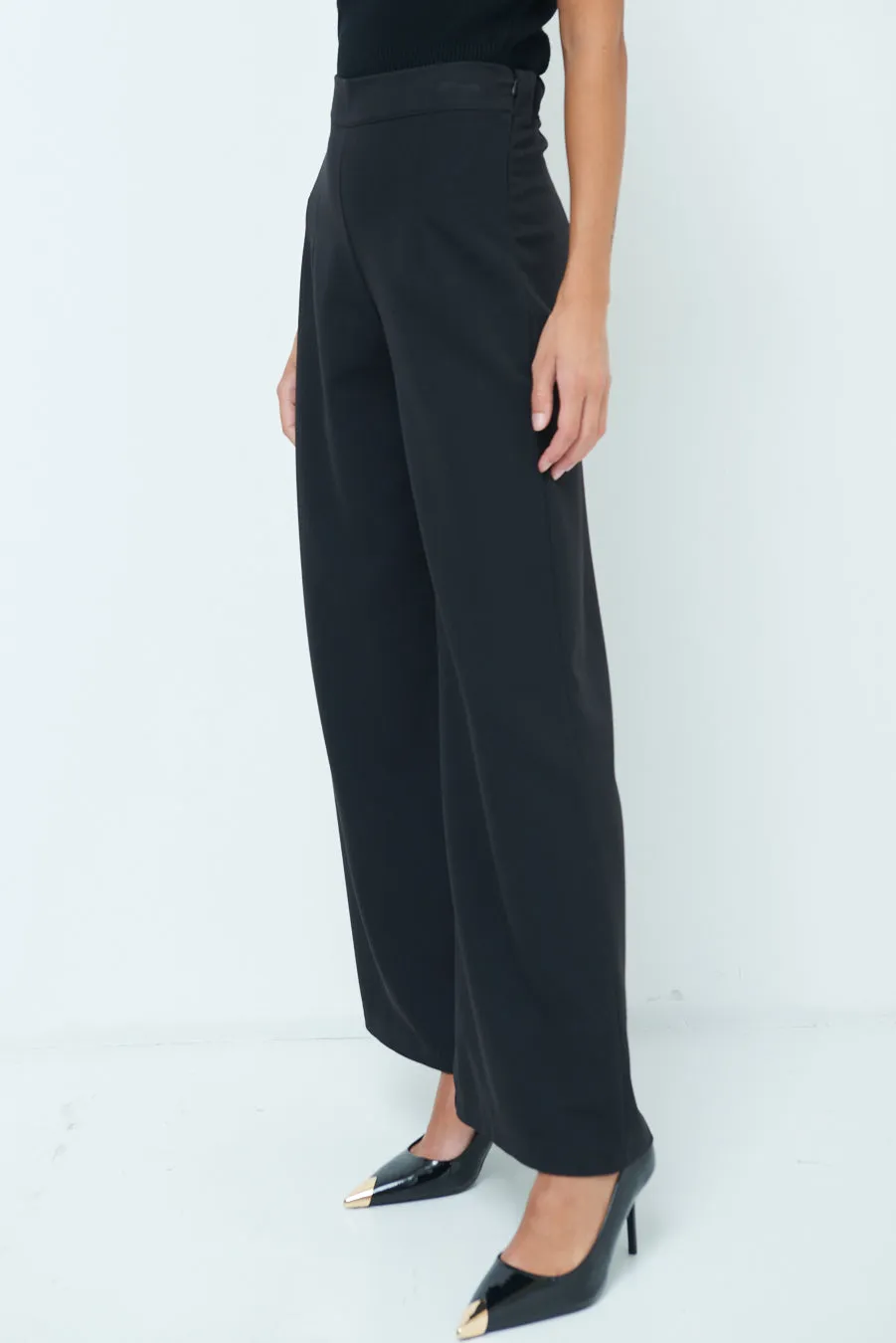 Tailored wide-leg trousers wholesale