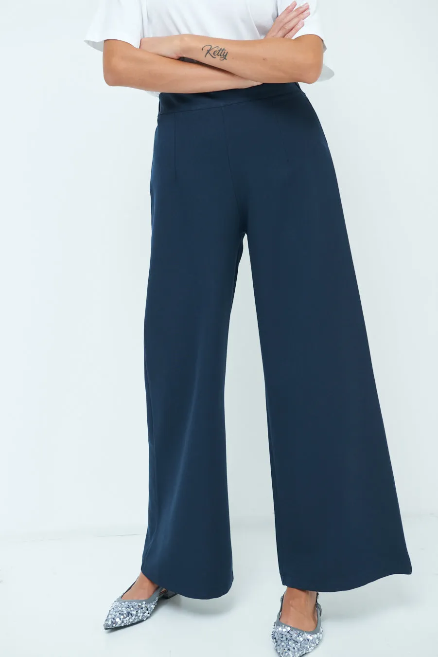 Tailored wide-leg trousers wholesale