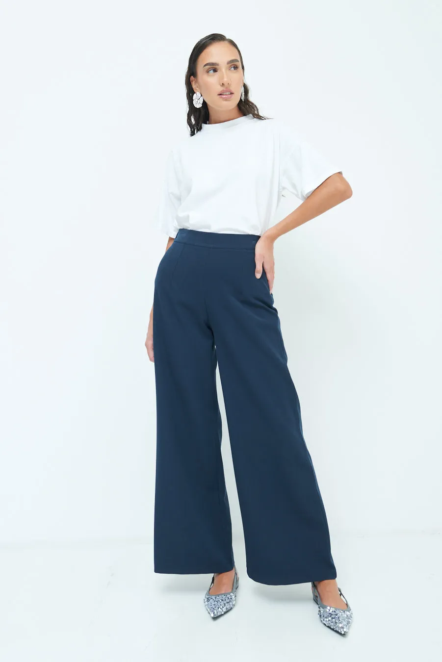 Tailored wide-leg trousers wholesale