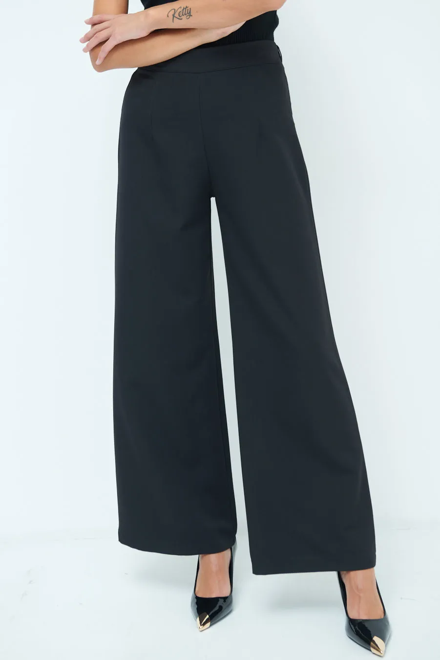 Tailored wide-leg trousers wholesale